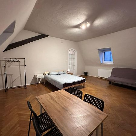 Apollo 56 Hostel Poznan Ngoại thất bức ảnh