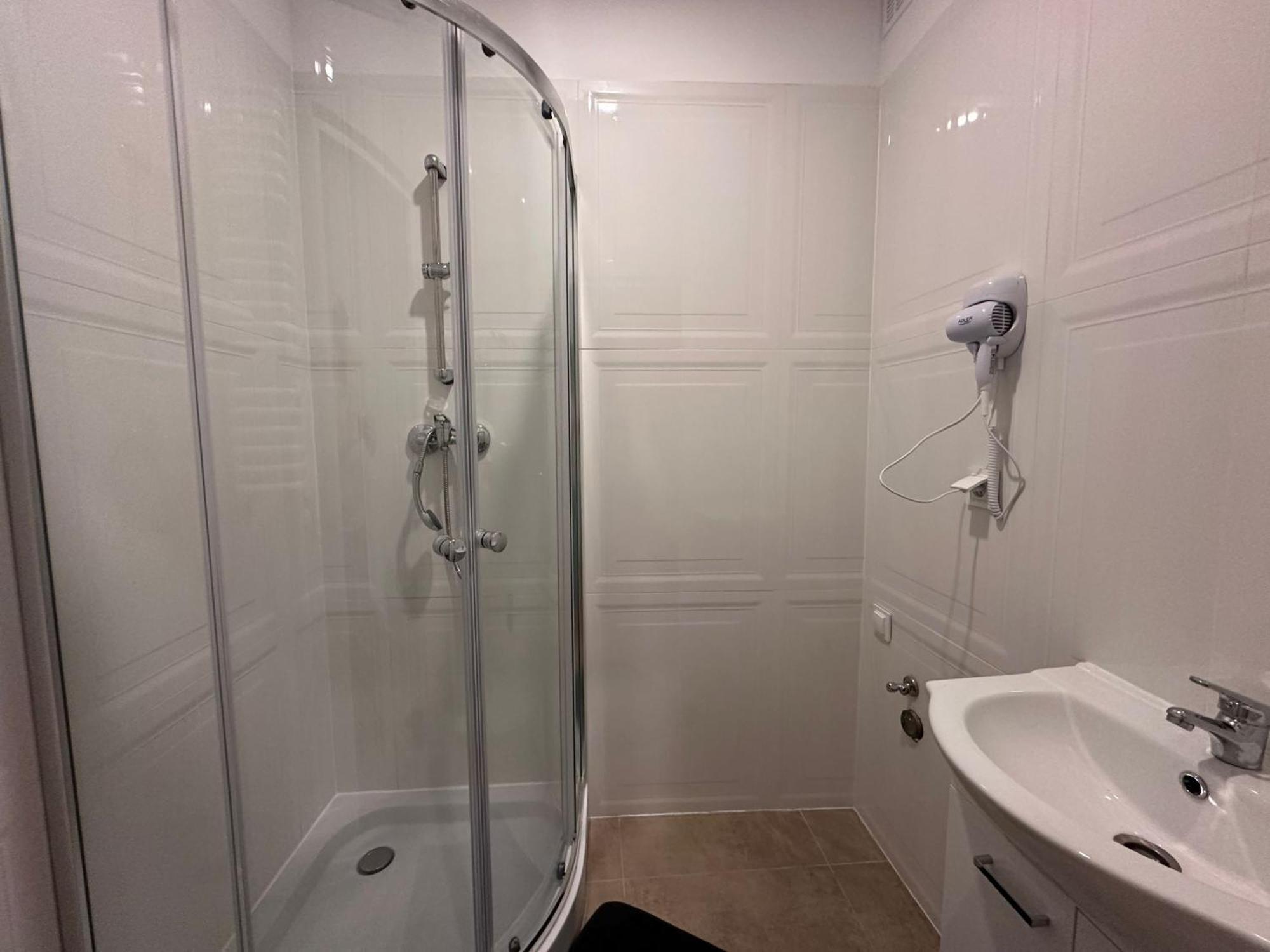 Apollo 56 Hostel Poznan Ngoại thất bức ảnh